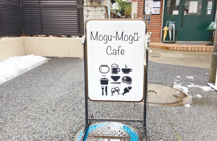 この看板を掲げるのに、どれだけの親子のストーリーがあったのか。想像すると、胸が熱くなる。