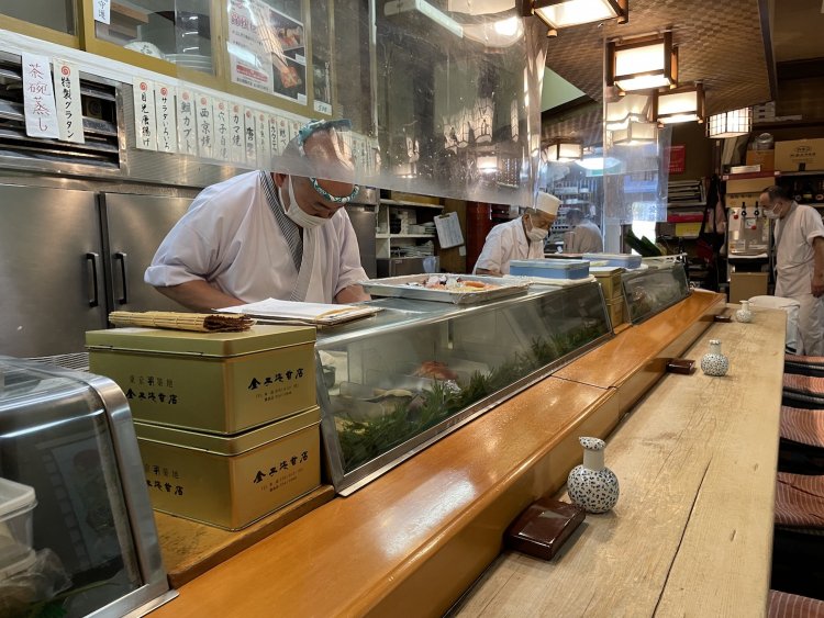 目の前で握ってくれるのでライブ感も◎。