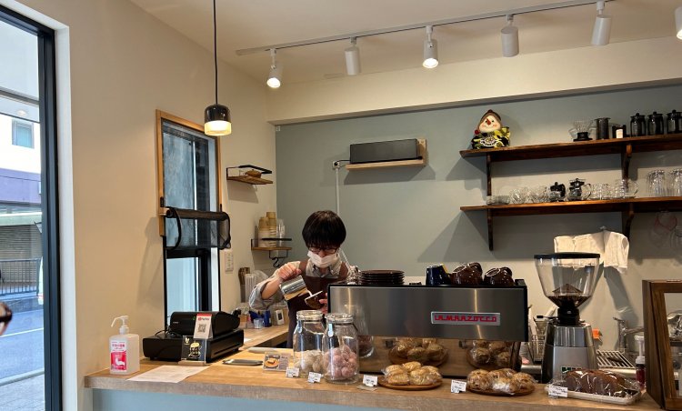 落ち着く店内は、のんびり過ごせる。