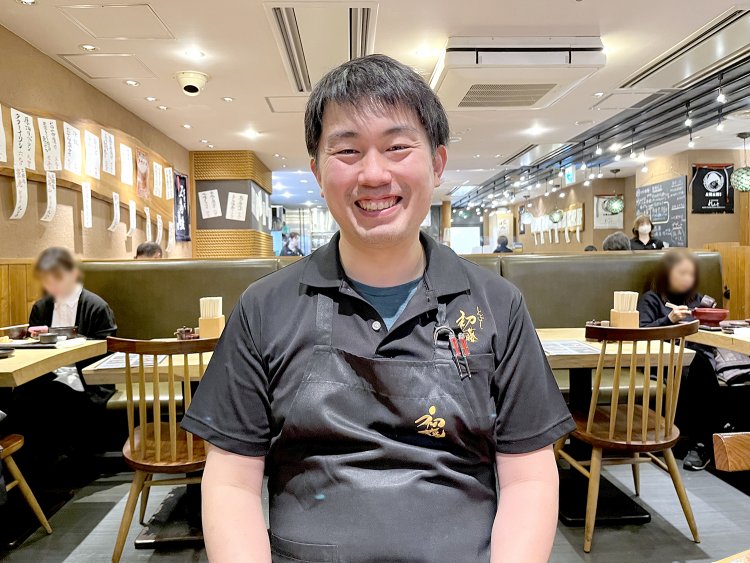 親切に対応してくれた店長の久保島亮さん。