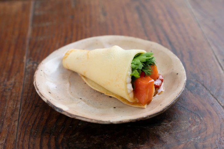 サーモンのクレープ800円。