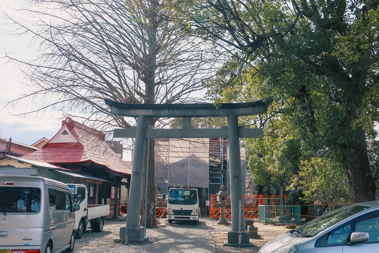 青木神社の鳥居。