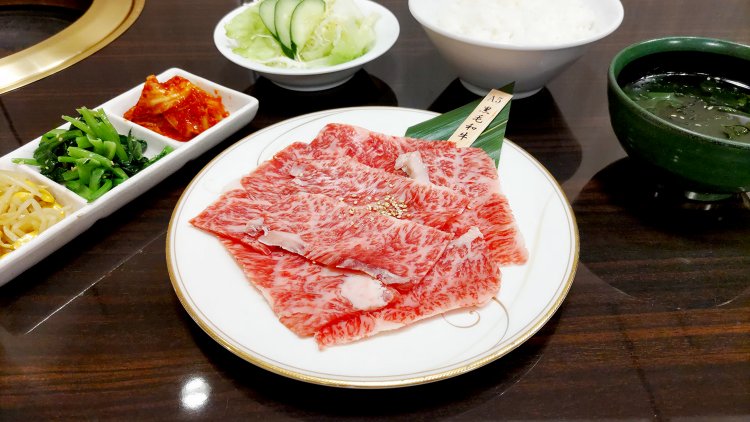 焼肉海鮮 山水苑 浜町本店（やきにくかいせん さんすいえん はまちょうほんてん）