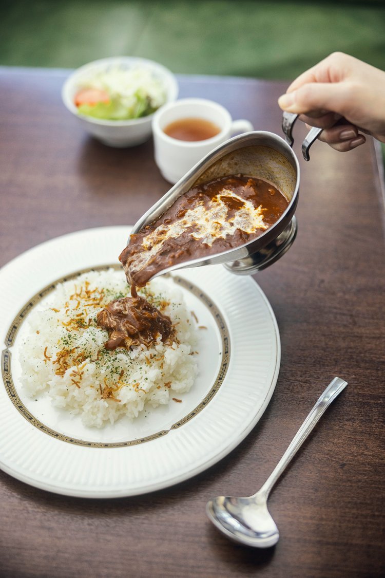 ハヤシライス1630円。当時の値段10銭。