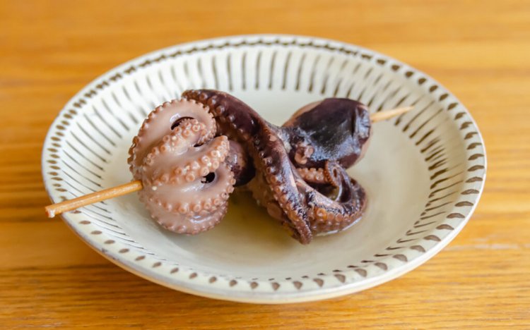 『浅草おでん大多福』（台東区千束）のいいだこ。