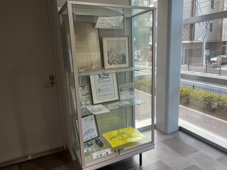 スポーツセンター内のコーナーに、あったあった。