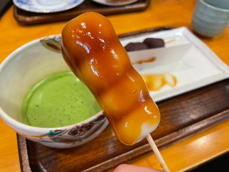 市川ちもと（イチカワチモト）