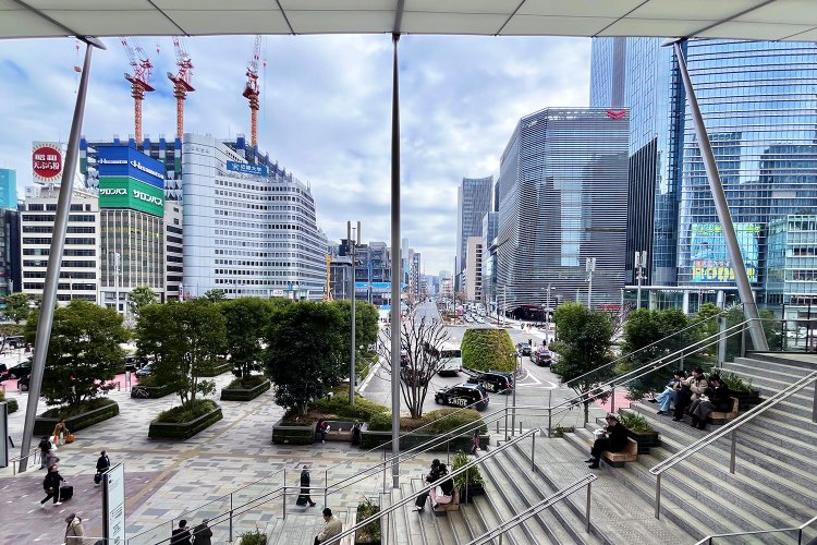 屋外デッキ「GRANROOF GARDEN」から見下ろすとこんな感じ。