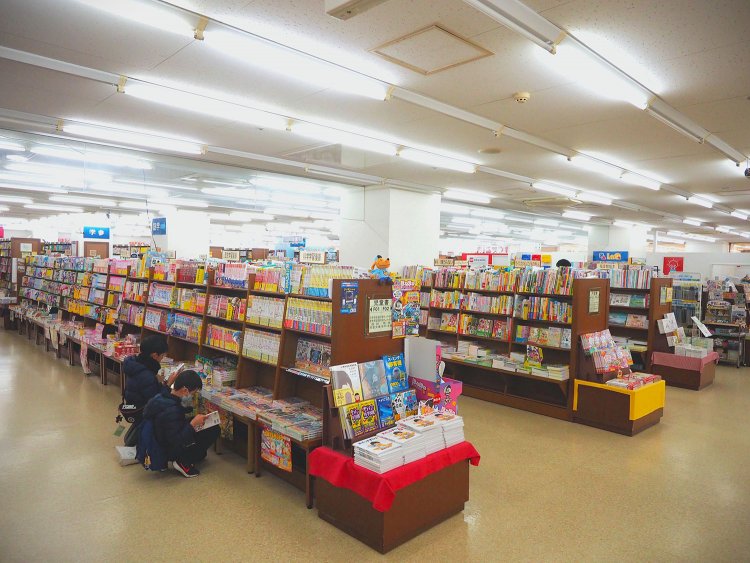 広大な空間で、子供たちも夢中になる。