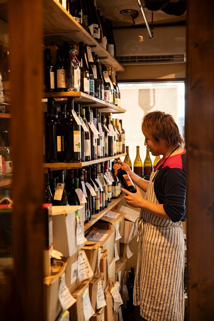 店内に約2畳のワインセラーが。