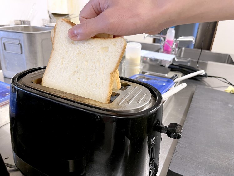 世田谷区の千歳烏山にある『The North Bakery』の食パン。北海道産の小麦粉をオリジナルブレンドしたしっとりモチモチのプレミアム食パンだ。