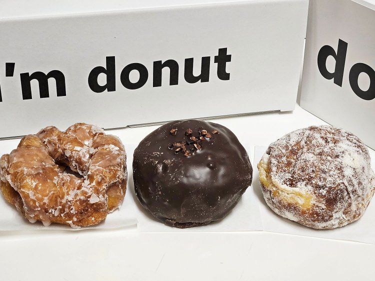 生フレンチクルーラー356円、カカオ346円、Iʼm donut ? 238円。