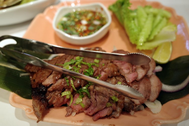 牛ザブトン肉のロースト。