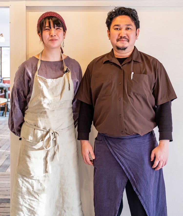 共同経営のアンドウハルミさんと横堀一樹さん。