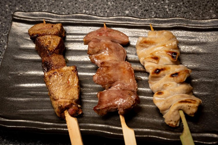 串焼き160円〜。