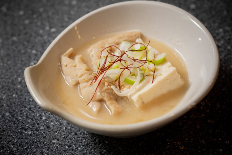 煮込み（小）380円。