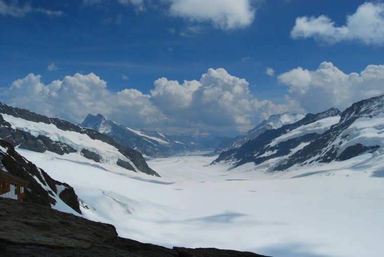 ユングフラウヨッホ駅に隣接するトップ・オブ・ヨーロッパ。スフィンクス展望台からは、世界遺産のアレッチ氷河を見ることができる。