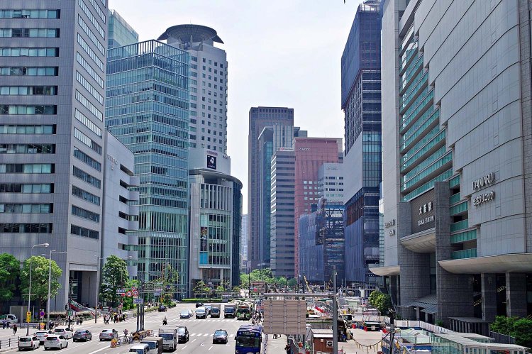 物語前半の舞台となったのは大阪。スズ子の実家が営む銭湯「はな湯」は福島にあったという設定だった。