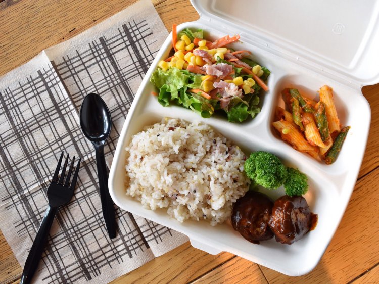 ランチはテイクアウトも可能だ。(写真＝店舗提供)