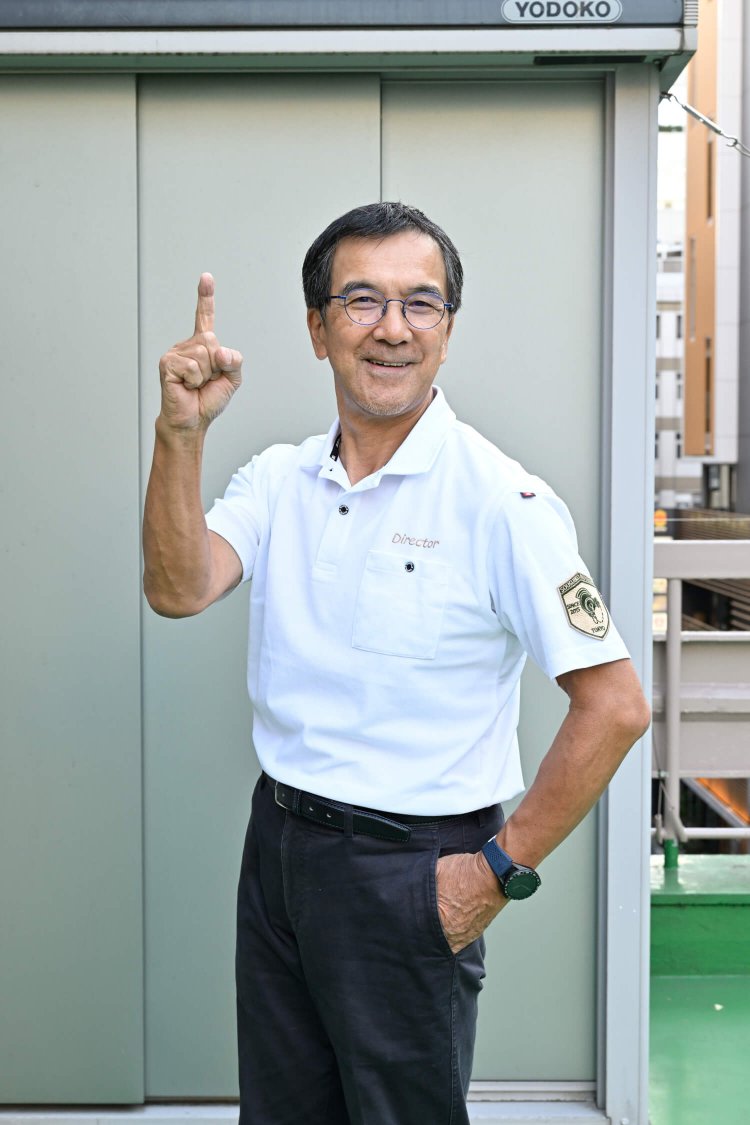 館長 村上善一さん。「銀座線沿線にもオールド送水口は見つかるよ」。