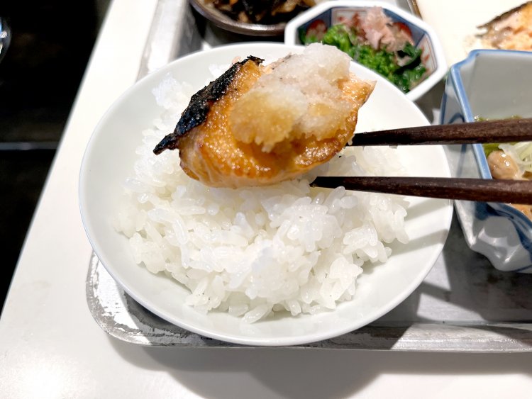 大根おろしをのせてあっさりと食べてみる。