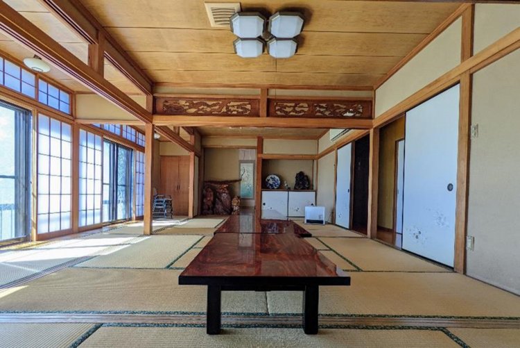 店内の様子（座敷）。