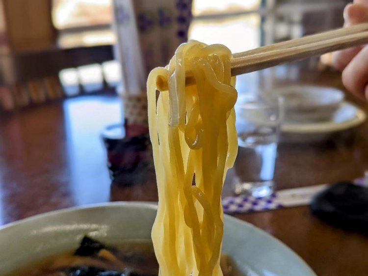 のどごしのいい玉子麺。