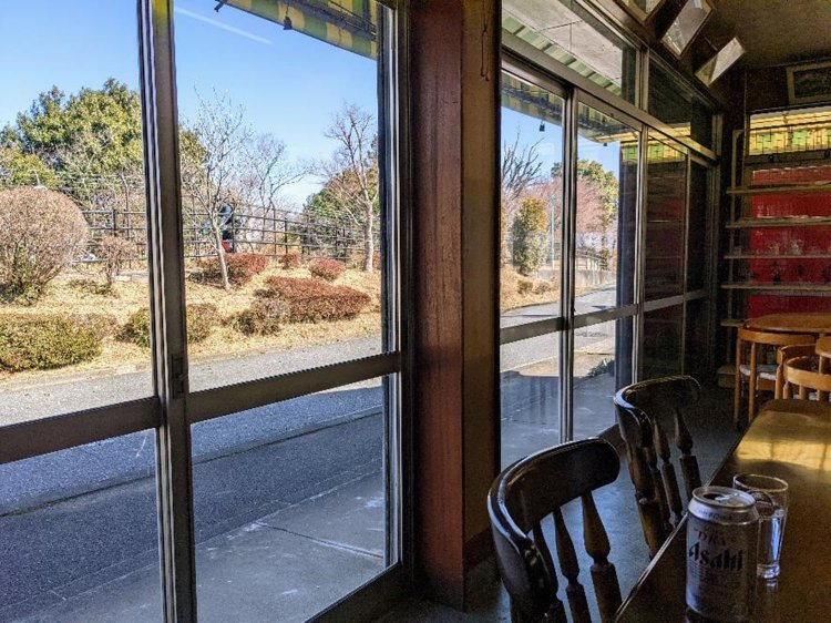 独特の静けさに包まれる店内。