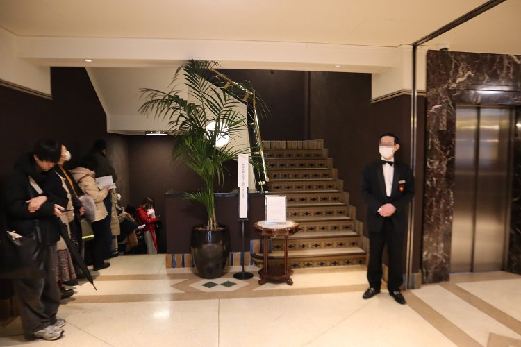 山の上ホテル内観