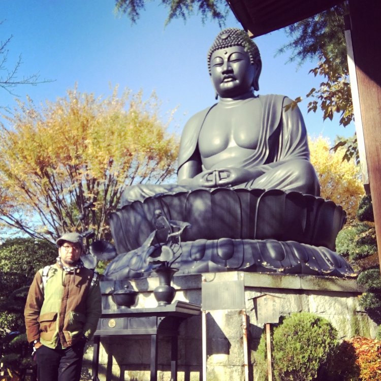 広く整備も行き届いた境内は散歩にも最適。