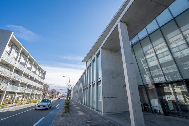 安藤忠雄が設計したマンションや複合施設が並ぶ、通称安藤ストリート。