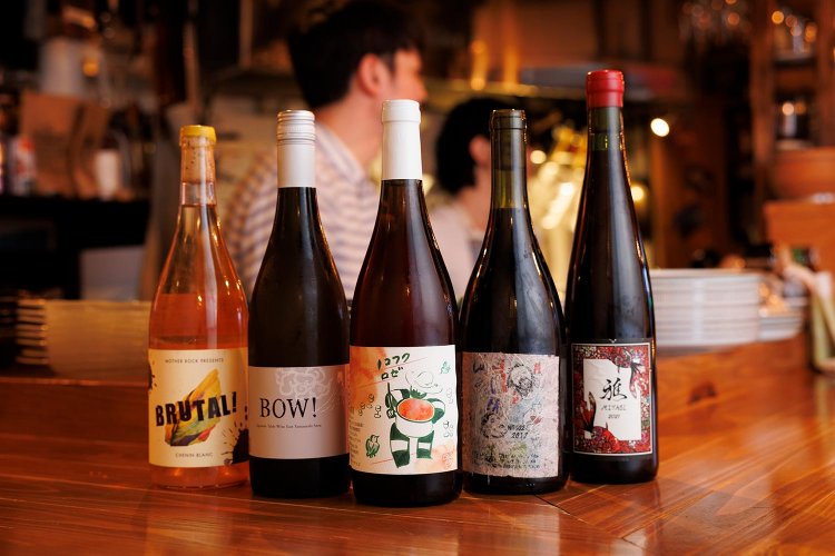 北海道のノコフクロゼ6930円ほか日本ワインも充実。