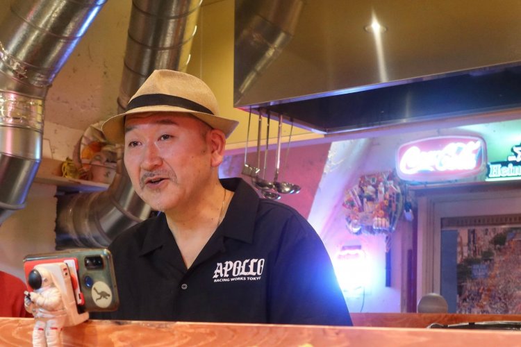 店主・柳澤大輔（やなぎさわだいすけ）さん。写真通りのナイスな人！