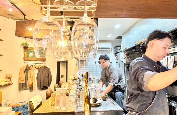 2名でお店を切り盛りしている。