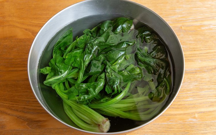 【東京おでんだね】おでんのほうれん草の調理方法