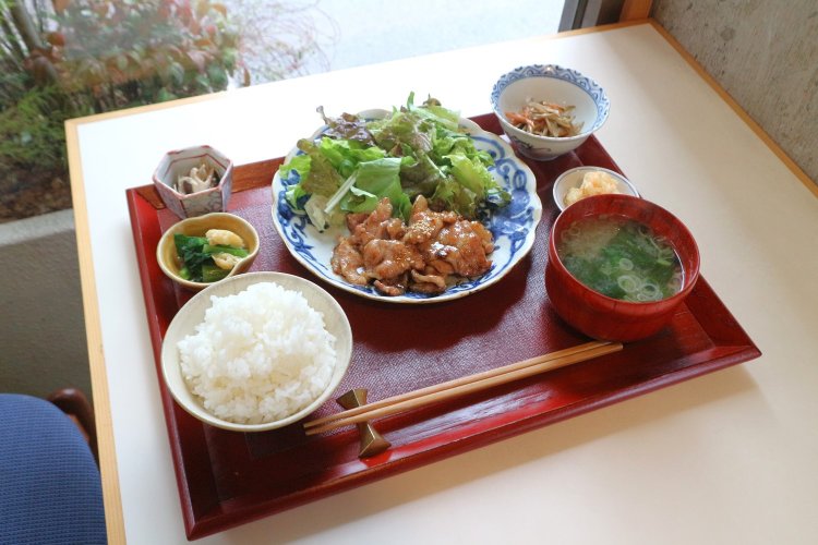 ご飯と喫茶 いい日々