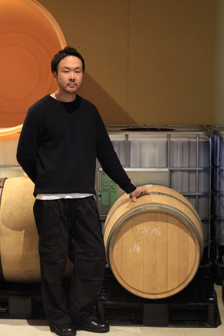フランスやオーストラリアでワインを学んだ、代表の出来さん。