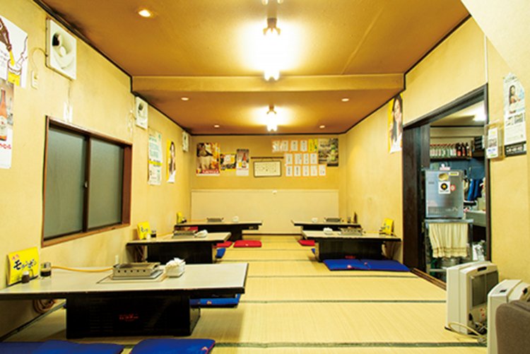 店内には畳の部屋もあって落ち着いた雰囲気だ。