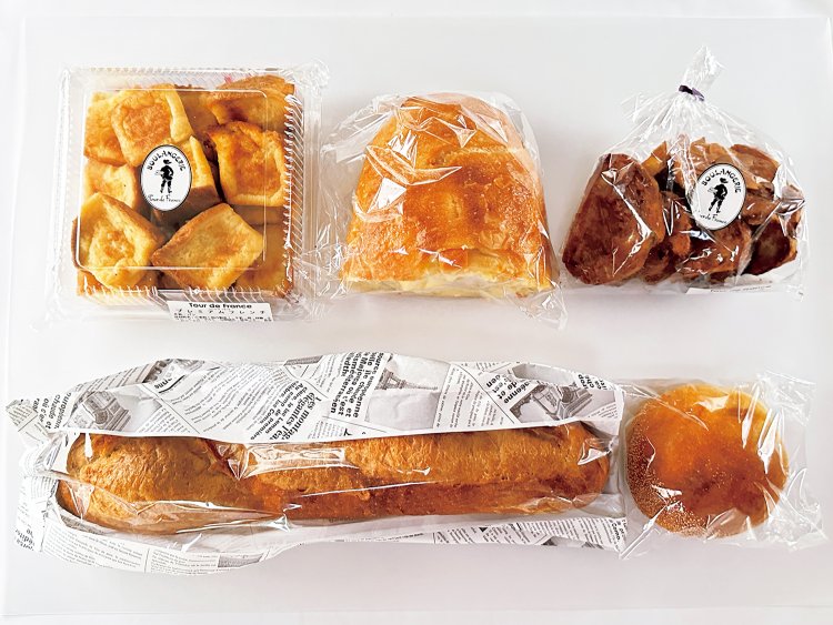 天然酵母で熟成させた香り高い「バタール」や、アーモンドキャラメル味の「自家製ラスク」は数量限定品だ。