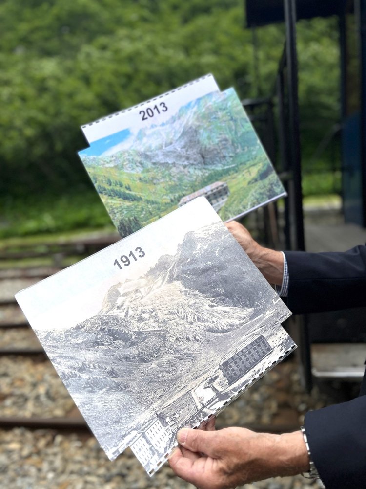 氷河が後退している様子がよくわかる。