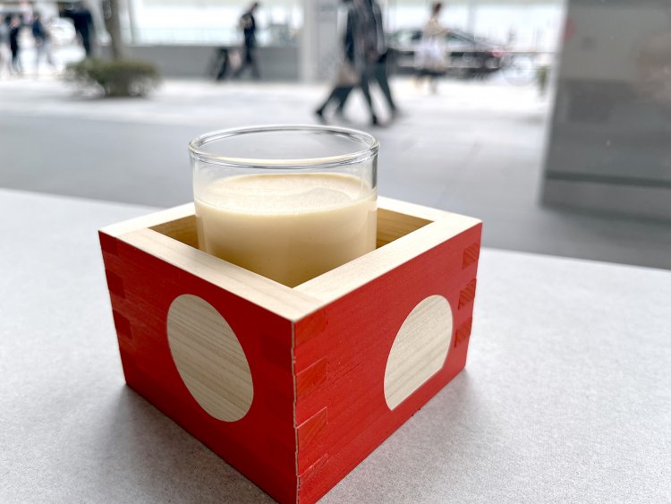 その日にどんな絵柄の枡が出てくるかもひとつの偶然と出合いの体験だ。