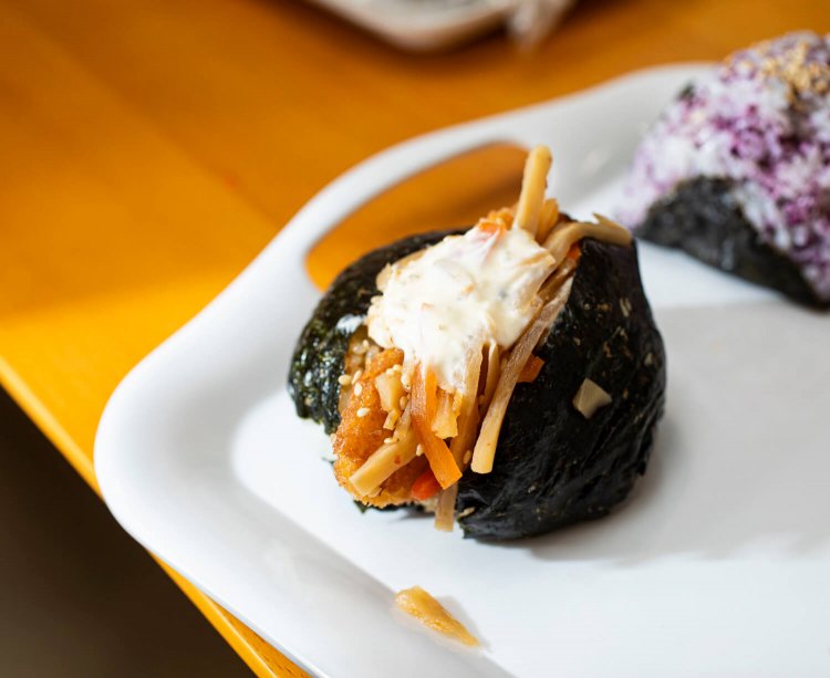 もはや小さなのり弁当 白身フライ230円。