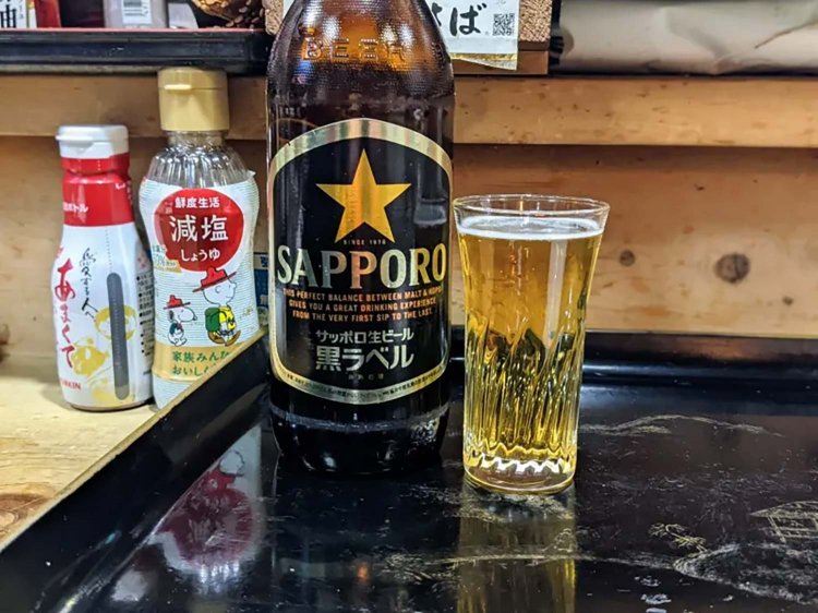 お通しが寿司、点数無視の刺身盛り！入りづらいからこそ、その先に待つ極上酒場／三鷹「むさしの弁慶」