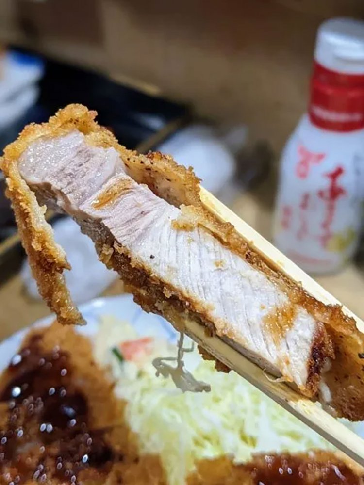 お通しが寿司、点数無視の刺身盛り！入りづらいからこそ、その先に待つ極上酒場／三鷹「むさしの弁慶」