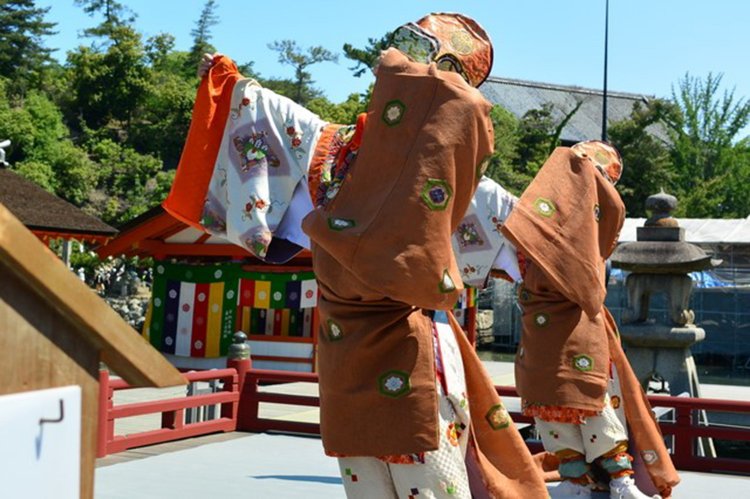 BL的感性の描写も？ 『源氏物語』は男性同士の関係性も面白い！