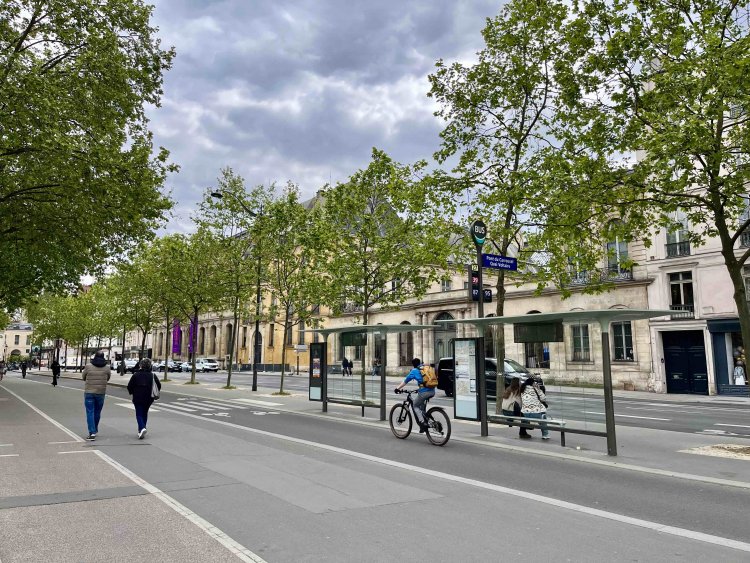 独立した自転車レーンバージョン。