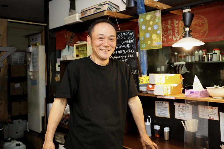 『蒲田いっ家』創業者の上田純さん。