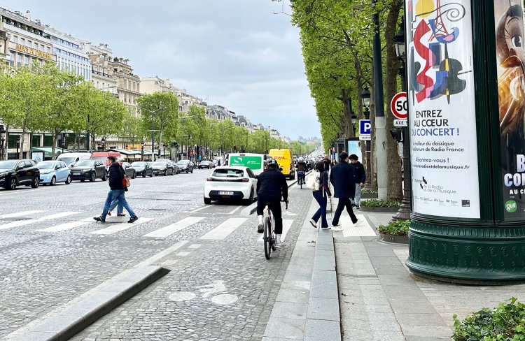 パリ五輪目前！ 準備が進んでいるのは会場よりも自転車レーン!?