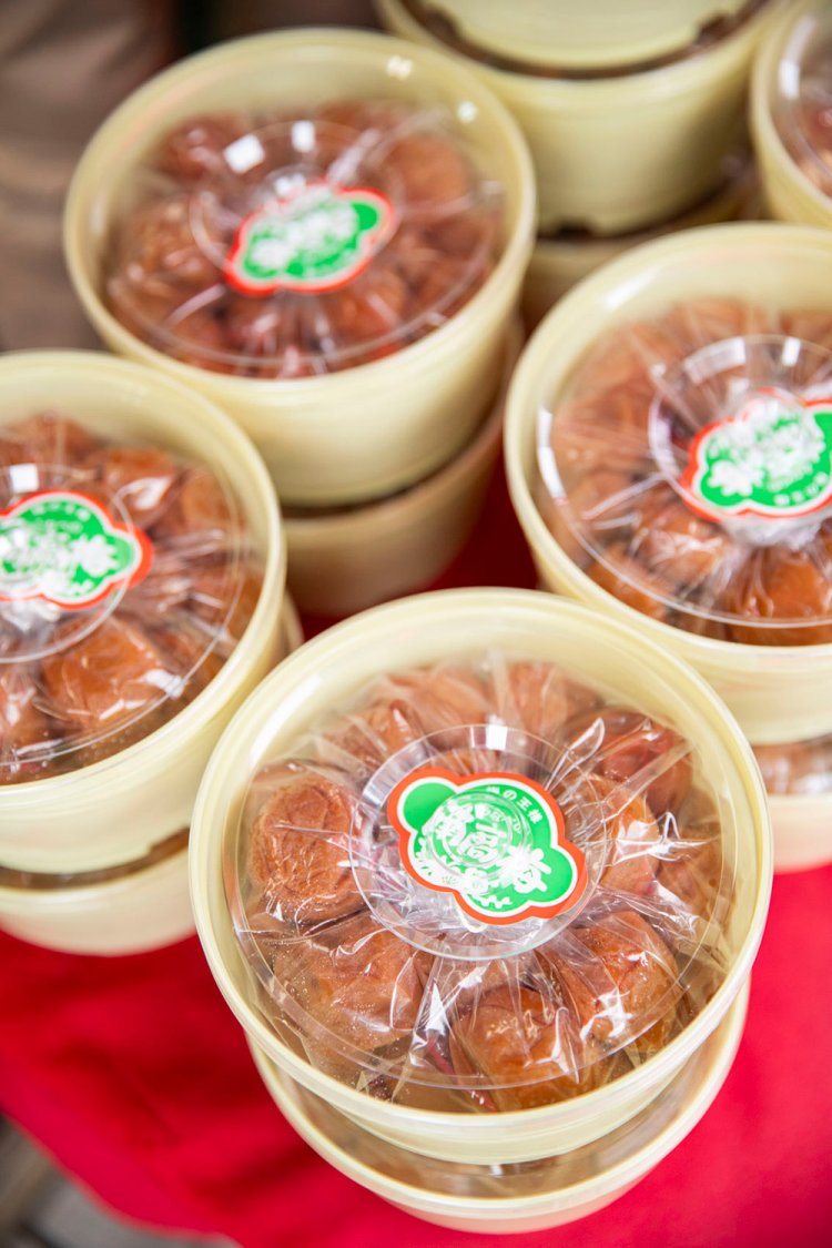 お買い得 1kg 2000円。