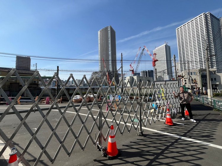 東池袋（サンシャインとかある界隈）からの道路。ほぼ完成している様子です。